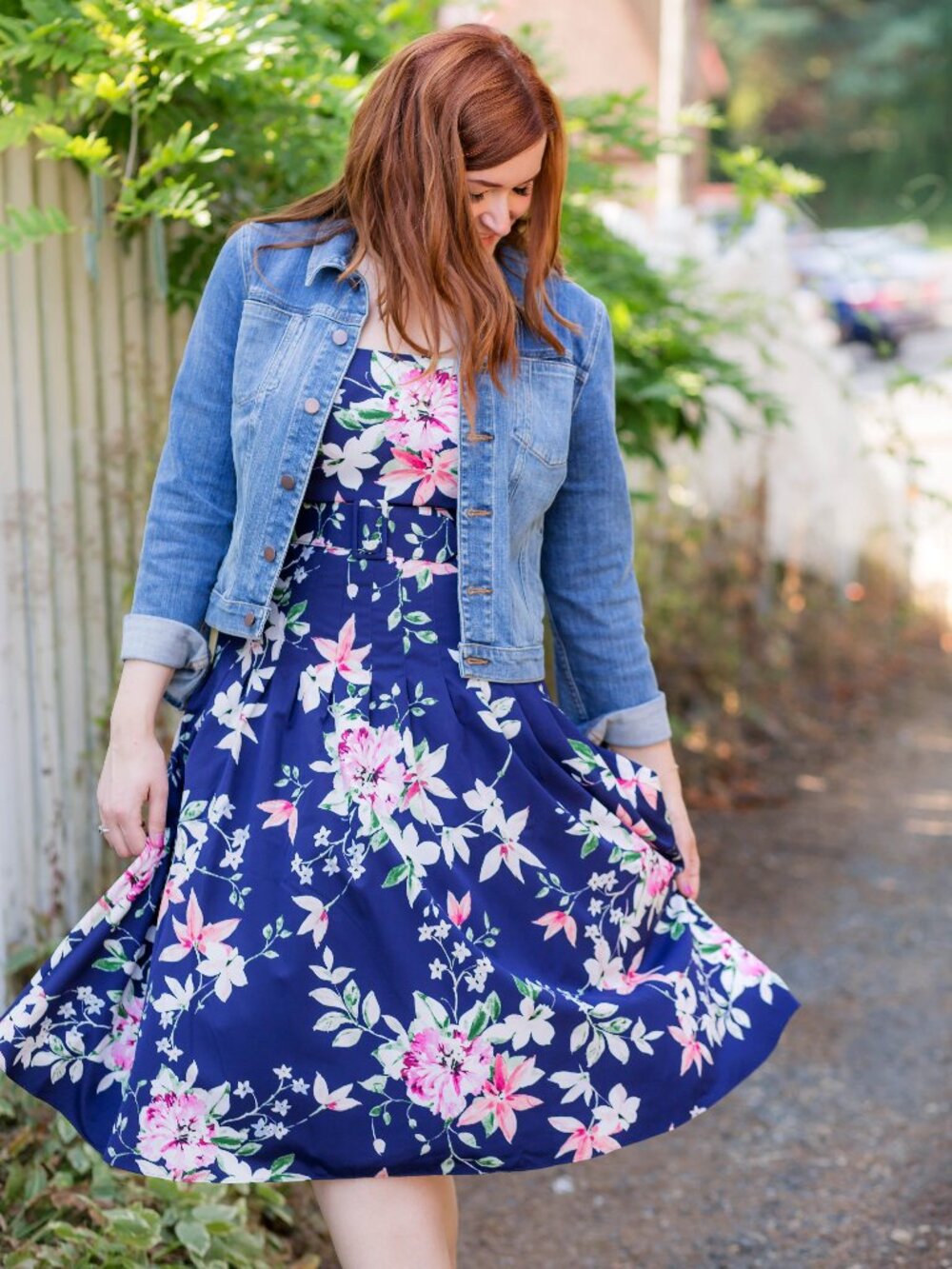 ⬇️ ⭐️ Eliza J Navy Floral Dress with Belted Waist Size 12